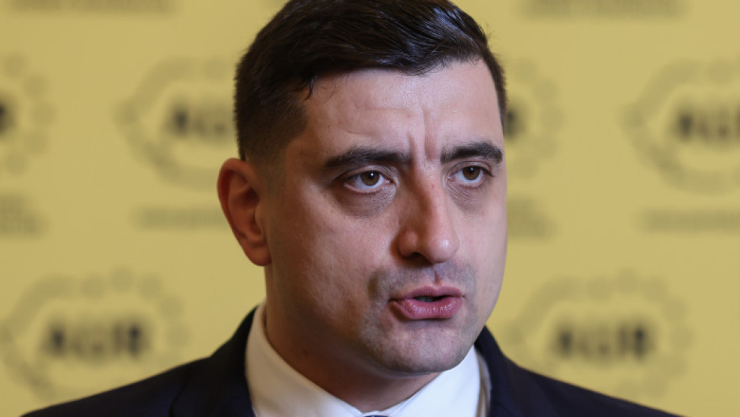 AUR nu va depune moțiunea de cenzură până la semnăturile USR