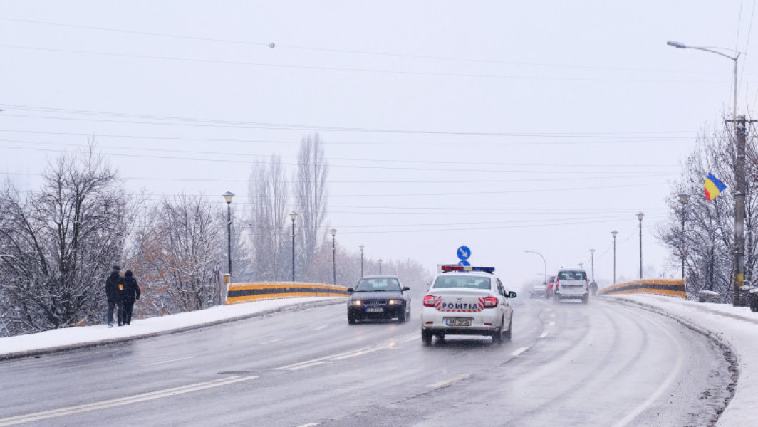 Recomandările Poliției Române privind utilizarea anvelopelor de iarnă