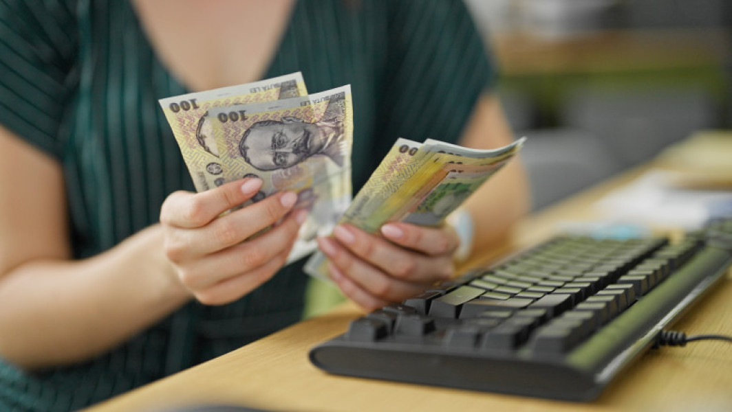 Bursa pentru mamele minore care studiază în școli