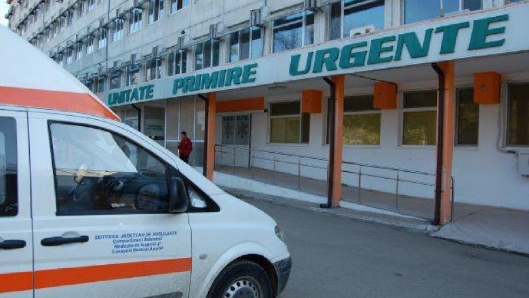 Incident la Spitalul Judetean Focsani: Tencuiala de pe tavan s-a desprins