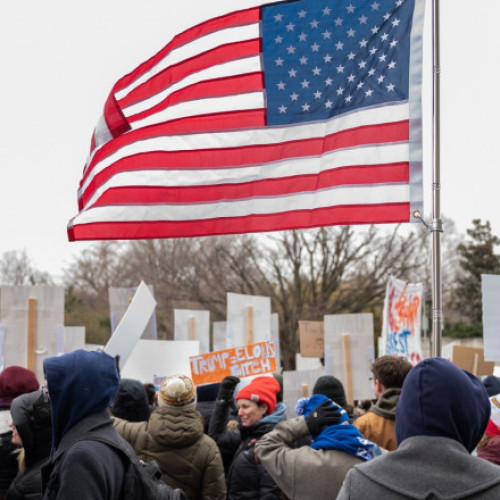 Concedieri controversate în guvernul federal american