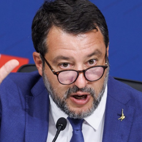 Video Campanie controversată în Italia: vicepremierul Salvini cere demolarea taberelor de romi. De la ce a pornit scandalul